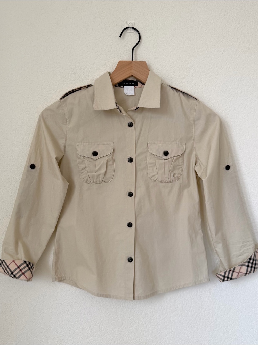 Burberry button-down beige shirt with signature check-pattern Girls 10